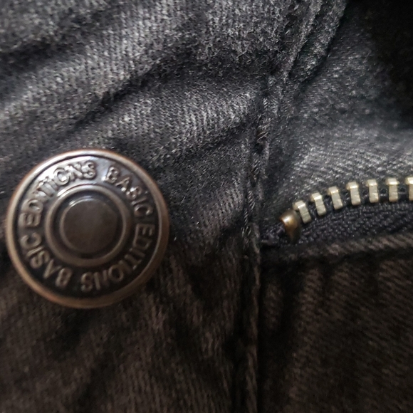 Basic Editions Black Jeans - Picture 3 of 5